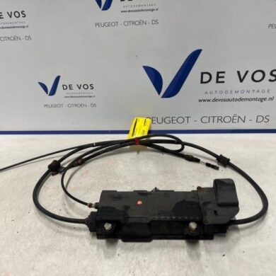 Citroen C6 2.7 HDiF V6 24V Handrem motor UHZ 2009 470203-470204