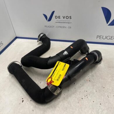 Opel Grandland X  Intercooler Slang HN09 2023 9839329680