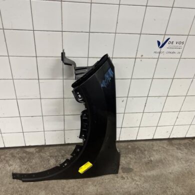 Citroen C4 1.2 PureTech 130 12V Scherm links-voor 2022 9831194780