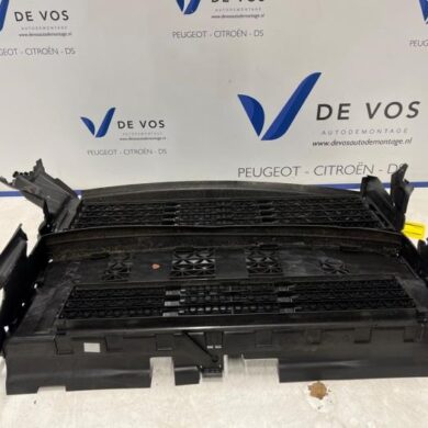 Peugeot 308 1.2 PureTech Hybrid 136 Luft Leitung 2022 9855653580