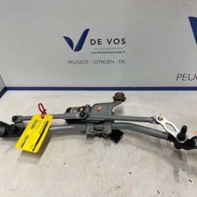 Peugeot 208 1.2 Vti 12V PureTech 75 Ruitenwissermotor voor 2019 9824784980