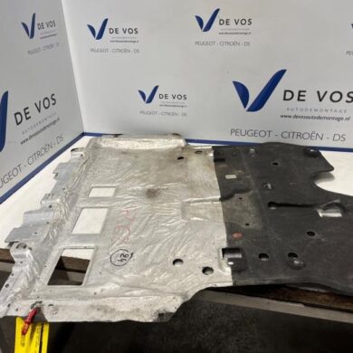 DS Automobiles DS3 Crossback 1.2 12V PureTech 155 Engine protection panel 2019 9866186980