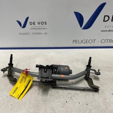 Citroen C3 1.2 12V e-THP PureTech 110 Ruitenwissermotor voor 2020 9815497780