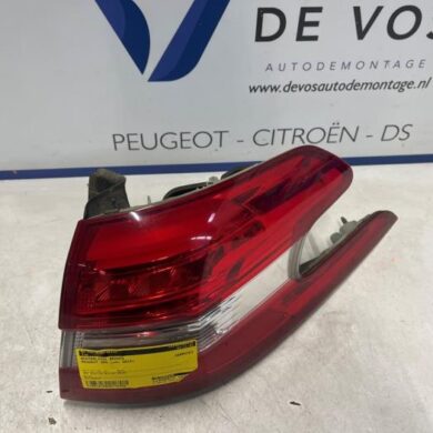 Peugeot 308 1.6 BlueHDi 120 Taillight, right 2014 9678093880