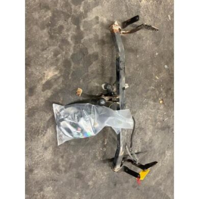 Peugeot 308 1.6 BlueHDi 120 Towbar 2014 1608472480