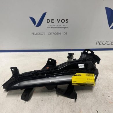 Peugeot 508 1.6 16V Hybrid 225 Daytime running light, right 2022 1638037780