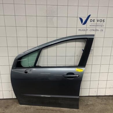 Peugeot 308 1.6 16V THP 150 Tür 4-türig links vorne 2009 9002AW