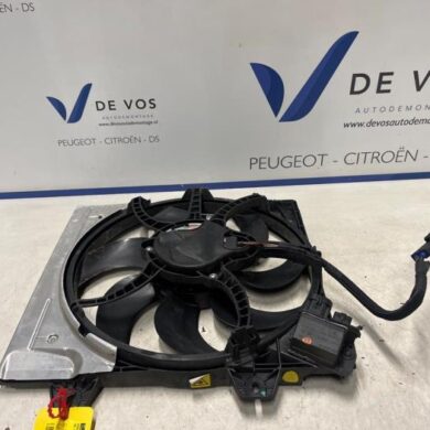 DS Automobiles DS3 Crossback 1.2 12V PureTech 155 Cooling fan housing 2019 9824167480