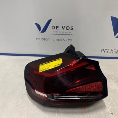 Citroen C4 1.2 PureTech 130 12V Achterlicht links 2022 9831100280