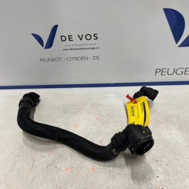 Peugeot 508 1.6 16V Hybrid 225 Radiator hose 2022 9822381980