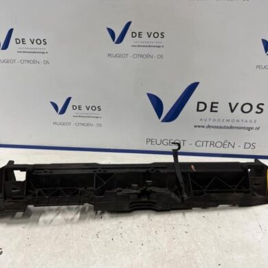 Peugeot 308 1.6 BlueHDi 120 Lock plate 2014 9807148180-9816603980