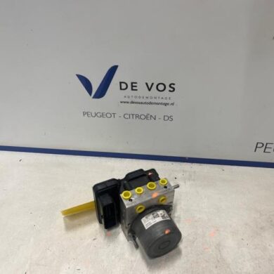 Opel Crossland X 1.2 Turbo 12V Euro 6d-temp ABS Pomp HN05 2022 9845052980-1675869480