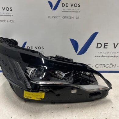 Peugeot 3008 1.2 12V PureTech Hybrid 48V Headlight, right 2022 1675812580-1698659080