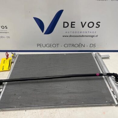 Peugeot 308 1.2 PureTech Hybrid 136 Air conditioning radiator HN09 2022 9836551180