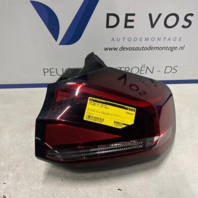 Citroen C4 1.2 PureTech 130 12V Achterlicht rechts 2021 9831100080