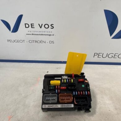 Citroen DS3  Fuse box 2013 6500HV-9667199680