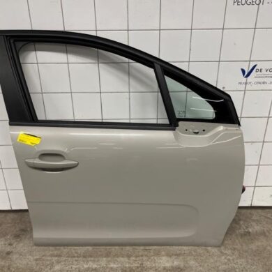 Citroen C3 1.2 Vti 12V PureTech Tür 4-türig rechts vorne 2021 9812251680