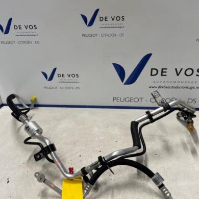 DS Automobiles DS3 Crossback 1.2 12V PureTech 155 Air conditioning line 2019 9833241880-9826365880