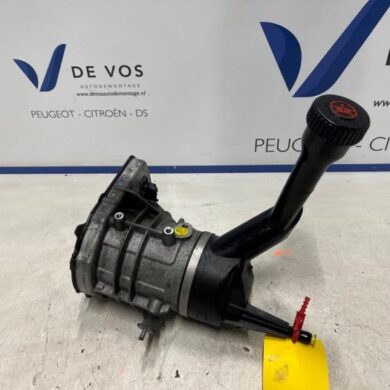 Peugeot 308 1.6 16V THP 155 Power steering pump 5FV-5F02 2015 1680892780