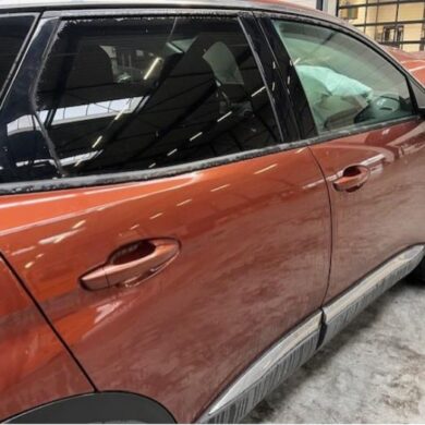 Peugeot 3008 1.5 BlueHDi 130 Rear door 4-door, right 2019 9812317080