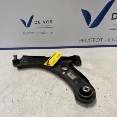 Opel Corsa 1.2 12V 75 Draagarm links-voor 2023 9831626480-9857903080
