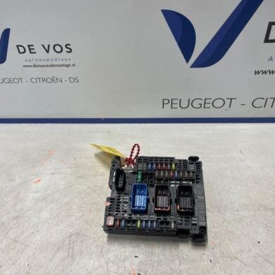 Citroen DS5 1.6 e-THP 165 16V Zekeringkast 2016 9810296280