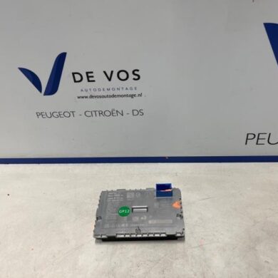 Opel Corsa 1.2 Turbo 12V 130 Draadloze oplader 2024 9833986680-9850672380