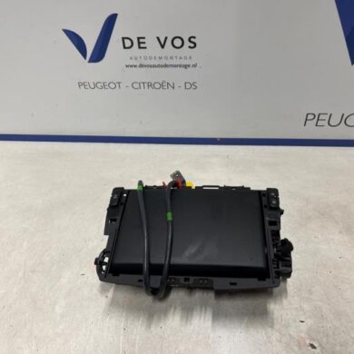 Peugeot 5008 1.6 HDiF 16V Navigation display 2011 6593P9