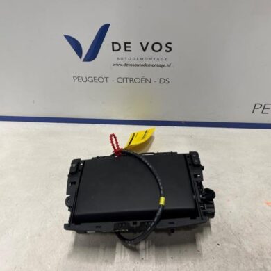 Peugeot 308 1.6 16V THP 155 Navigation display 2015 98405605ZD