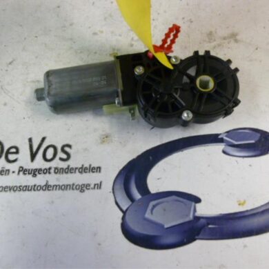 Peugeot 307 2.0 16V Achterklep motor 2004 8446L4