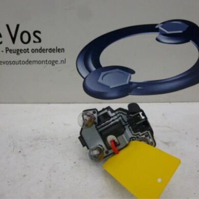 Peugeot 206 1.4 XR,XS,XT,Gentry Printplaat Achterlicht links 2004