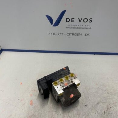 Opel Corsa 1.2 Turbo 12V 100 ABS Pomp HNK 2020 9836178080-1673650380-1682605380