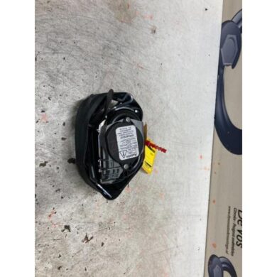 Peugeot 308 1.6 VTI 16V Gordelspanner rechts 2013 8976S2