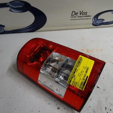 Peugeot Partner 1.6 HDI 75 Achterlicht links 2012 6350Y8-6350CX