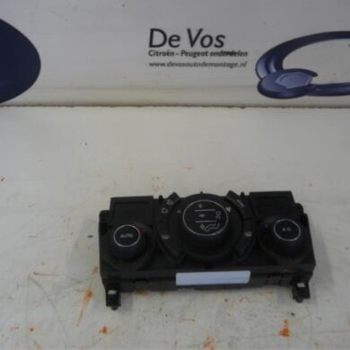 Peugeot 3008  Kachel Bedieningspaneel 2014 6452Y3