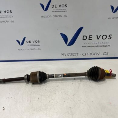 Peugeot 2008 1.2 VTi 12V PureTech 130 Aandrijfas rechts-voor HNS-HN05 2024 9824359680-1642341880 20XJ03