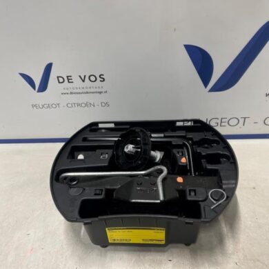 Citroen C3 1.2 12V e-THP PureTech 110 Jack 2019 672599