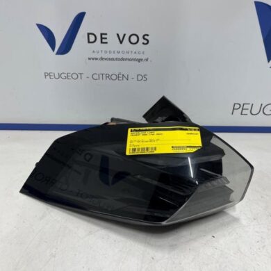 Peugeot 2008 1.2 VTi 12V PureTech 130 Achterlicht links 2024 9850449780