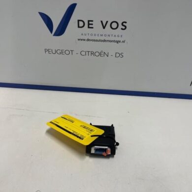 Citroen C3 Aircross 1.2 e-THP PureTech 110 Camera voorzijde 2019 1640246380-9828694980-1692662080