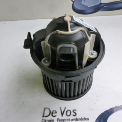 Peugeot 308 1.6 VTI 16V Kachel Ventilatiemotor 2009 6441Z7