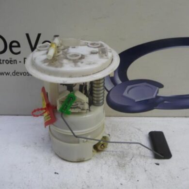 Peugeot 307 1.6 16V Brandstofpomp Elektrisch NFU 2005 1525KJ