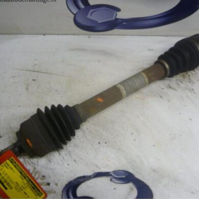 Peugeot 307 1.4 16V Aandrijfas links-voor KFU 2005 32725X-32726X 20CQ15