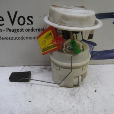 Peugeot 307 1.6 16V Brandstofpomp Elektrisch NFU 2001 1525KJ