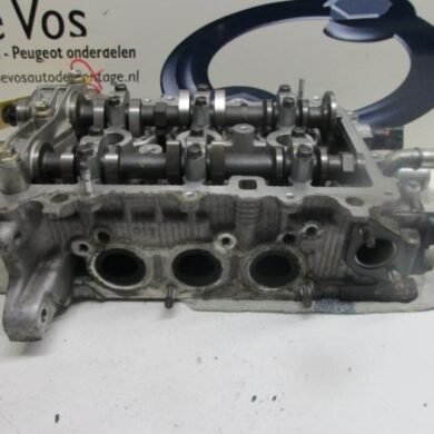 Peugeot 107  Cilinderkop CFA 2008 0200FW