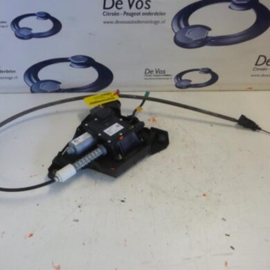Peugeot 3008  Handrem motor RHH 2010 470209-470212
