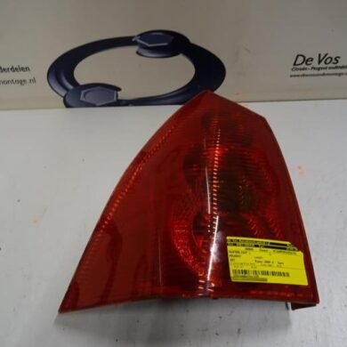 Peugeot 307 2.0 16V Achterlicht links 2004 6350Q6