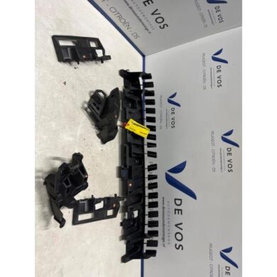 DS Automobiles DS3 Crossback 1.2 12V PureTech 130 Rear bumper frame 2021 9820846180-9821126380-9821126280-1640557680