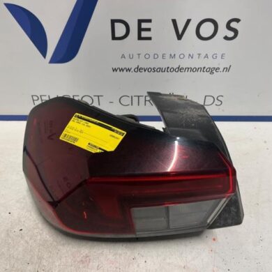 Opel Corsa 1.2 Turbo 12V 100 Achterlicht links 2020 9829317380