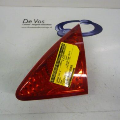 Peugeot 3008 1.6 HDiF 16V Achterlicht rechts 2013 6351HE