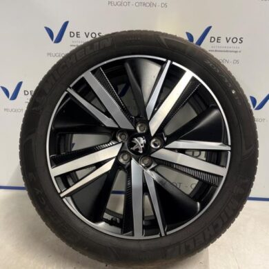 Peugeot 5008 1.2 12V e-THP PureTech 130 Wheel + tyre 2022 98327623XW